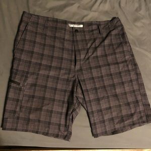 Lee Dungaree Brown Plaid Board Shorts (40)